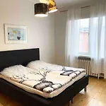 Ullanlinna Big Apartment In The Heart Of Helsinki